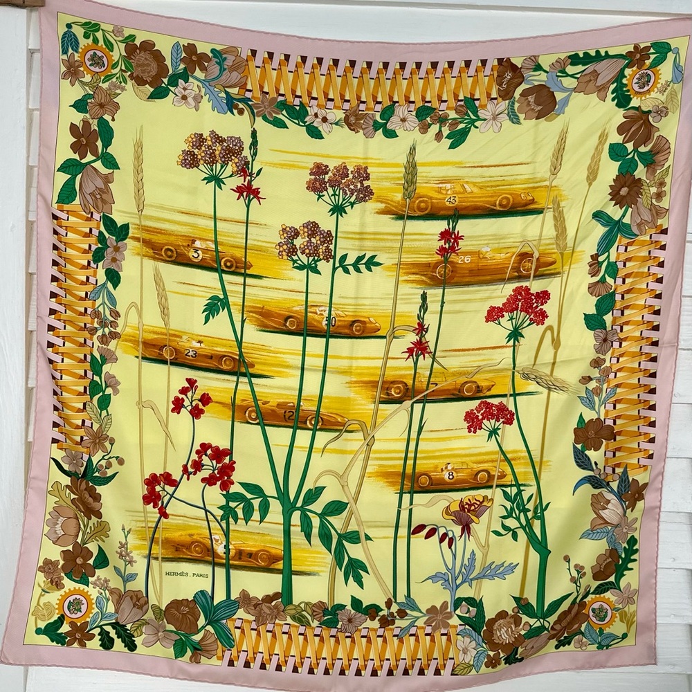 🌟Hermes 100% Silk Scarf Les Bolides by Rena Dumas 90 cm